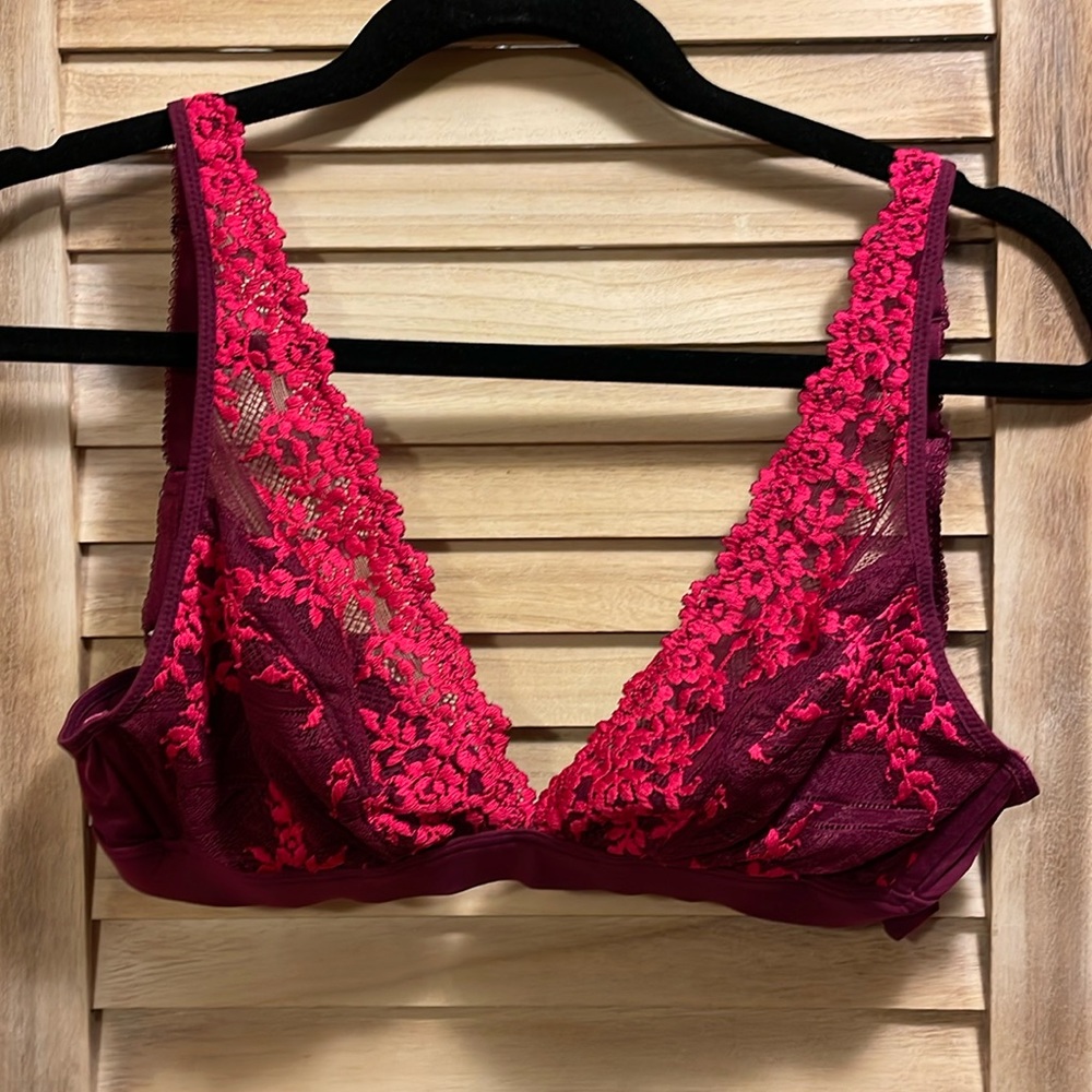 Wacoal Embrace Lace wire free bralette